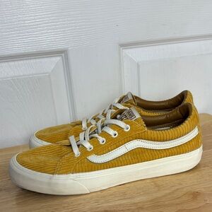Vans Mustard Golden Nugget Corduroy Sneakers Size 11 men’s